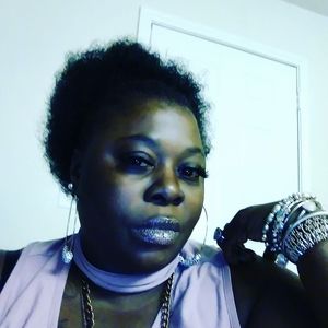 Meet your Posher, Roslyn